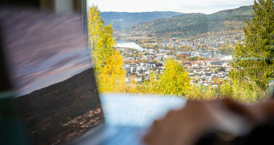 Utsikt fra hjemmekontor til Andrew